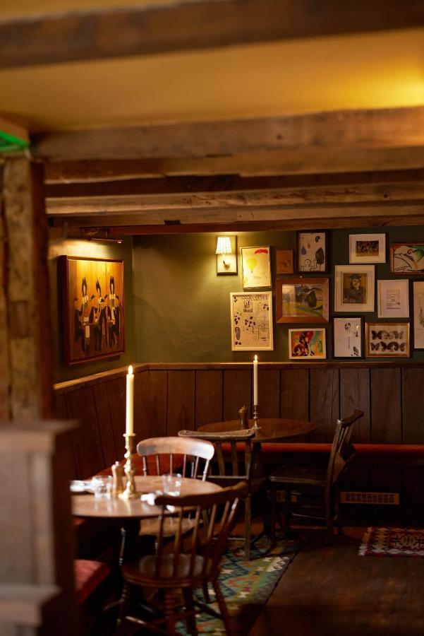 The Queen'S Head Broad Chalke Exterior foto