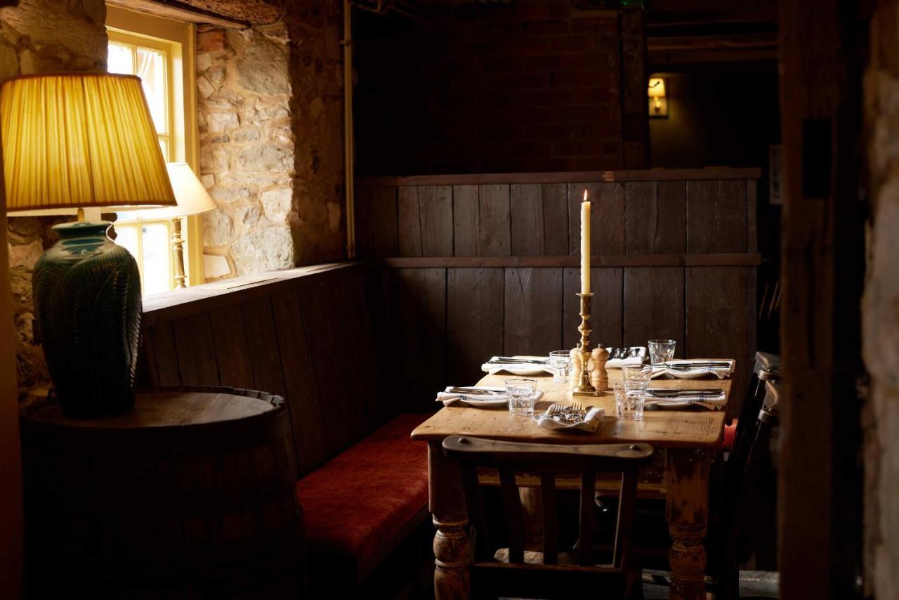 The Queen'S Head Broad Chalke Exterior foto